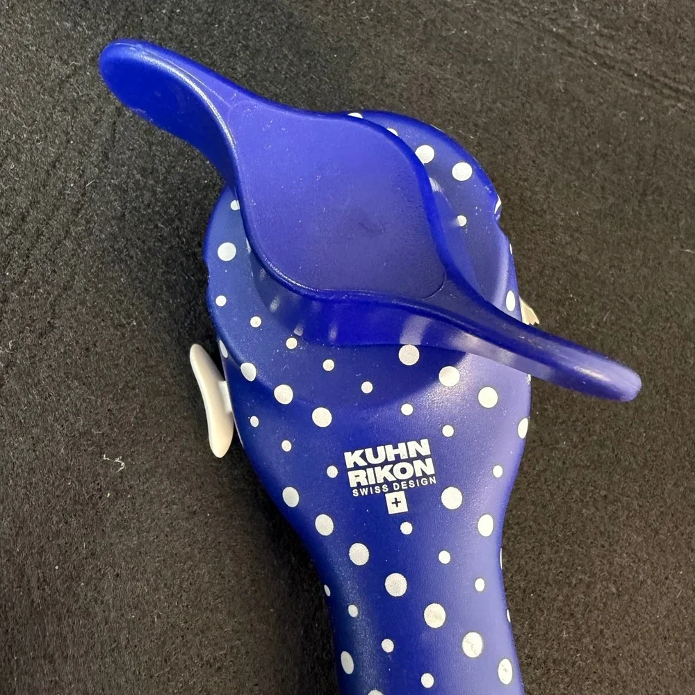 Kuhn Rikon Auto Safety Master Opener‎ Blue Polka Dots